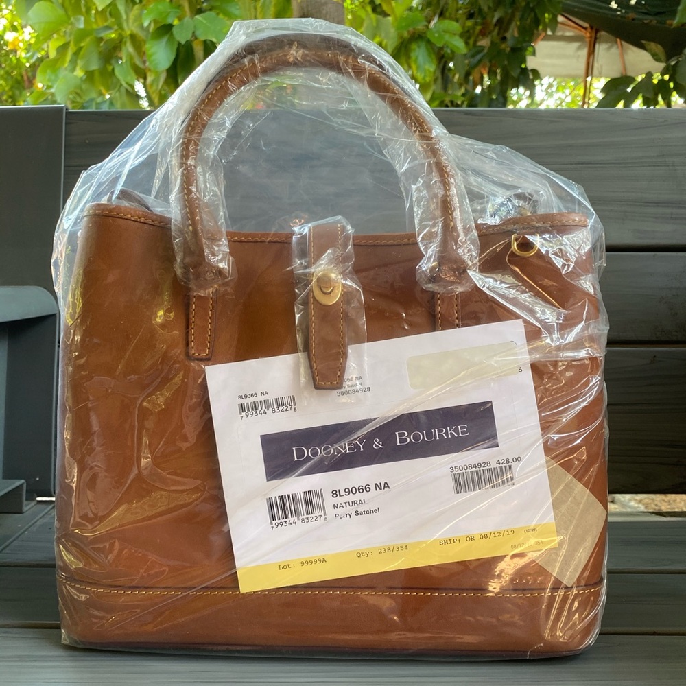 #2 Dooney and Bourke Perry Satchel Florentine